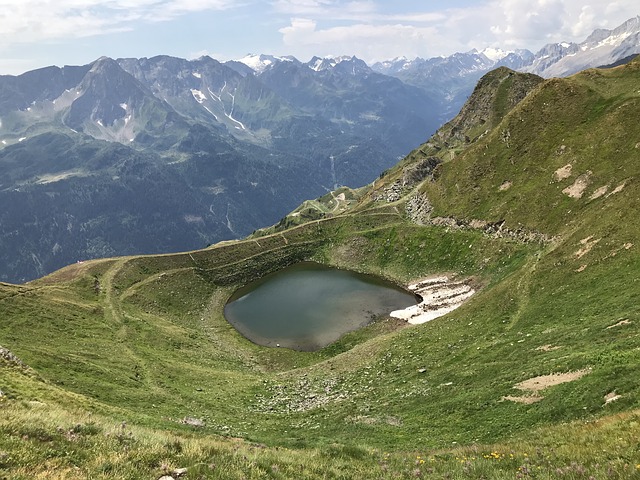 Image by Claudio Ermanni from Pixabay
