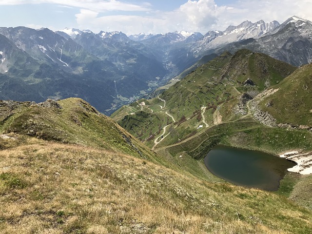 Image by Claudio Ermanni from Pixabay