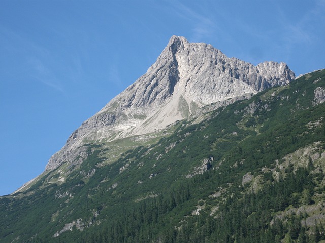 Image by grafck from Pixabay