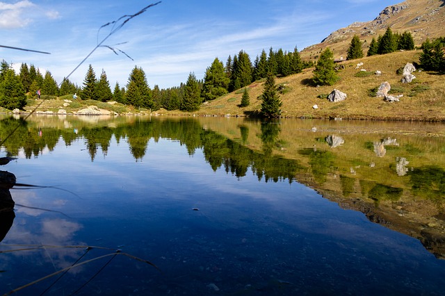 Image by Urs Brönnimann from Pixabay