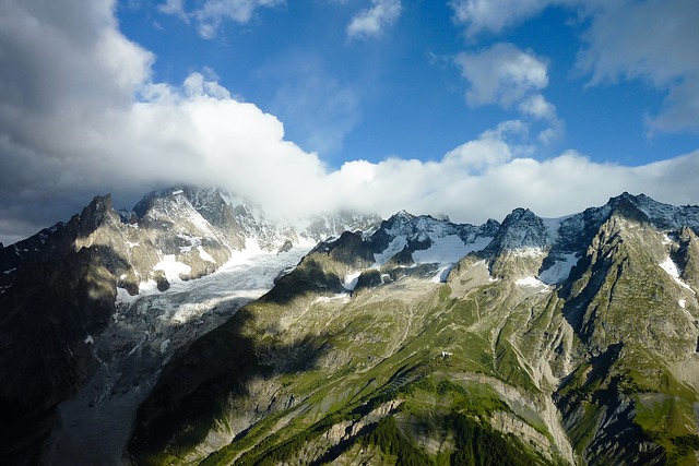 Image by Roberto Sitzia from Pixabay