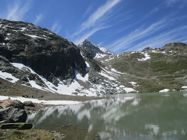 Image by ASchuehlein from Pixabay
