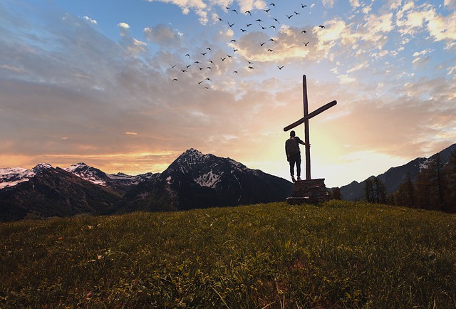 Image by Lorenzo Colombo from Pixabay