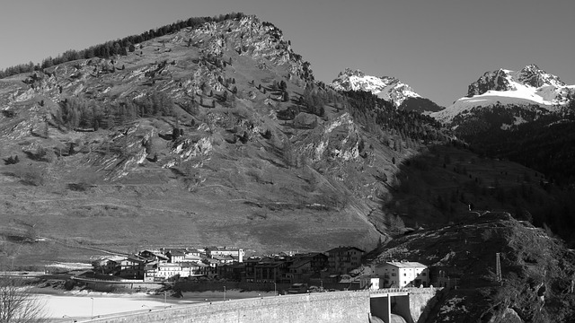 Image by nirolfix from Pixabay