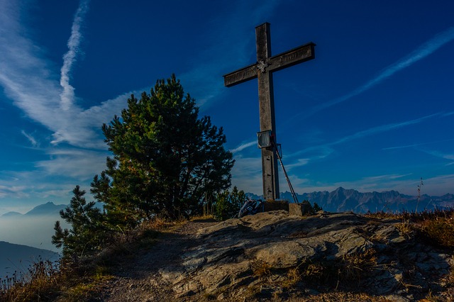Image by Rene Gossner from Pixabay