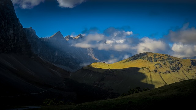 Image by SuperHerftigGeneral from Pixabay