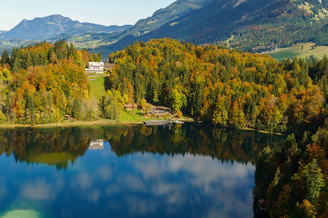 Image by Norbert Waldhausen from Pixabay