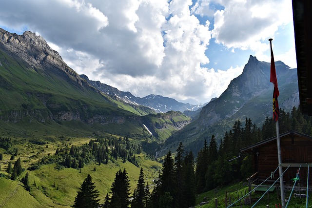 Image by Kathrin Wenderlein from Pixabay